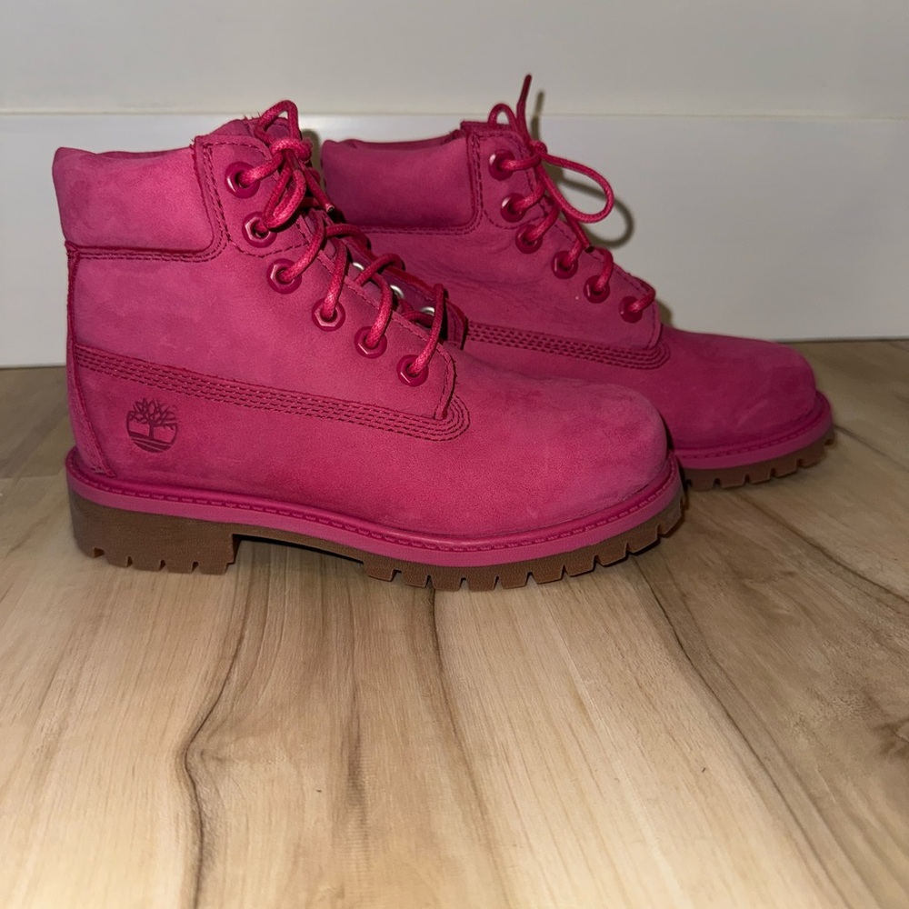 Timberland Pink Boots-never worn